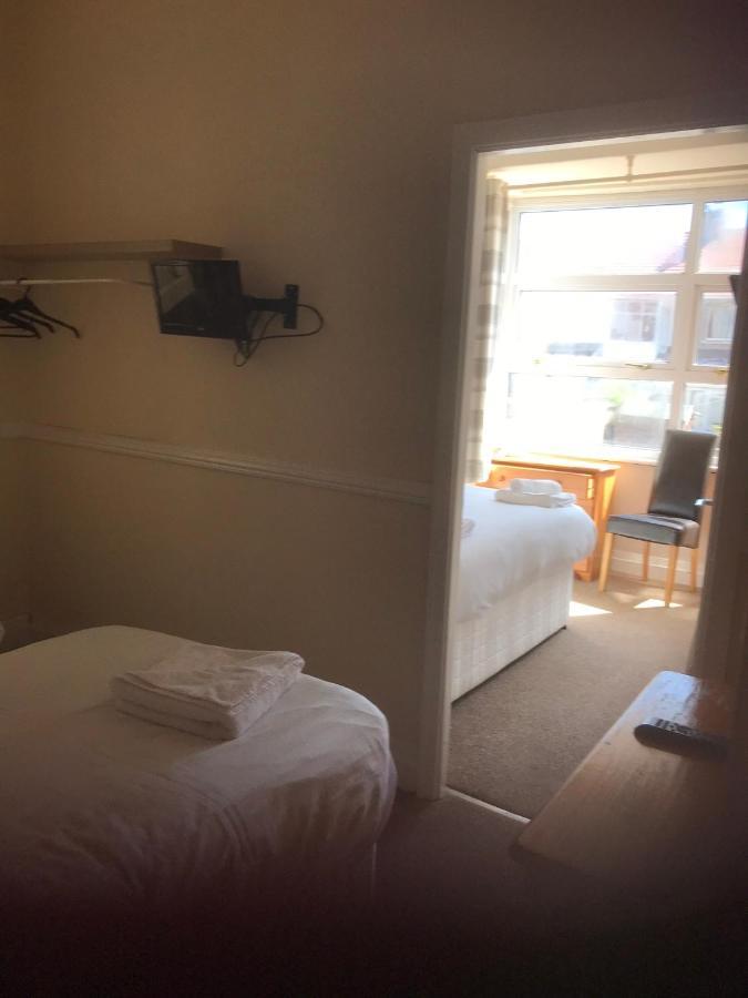 Hotel242 Blackpool Luaran gambar