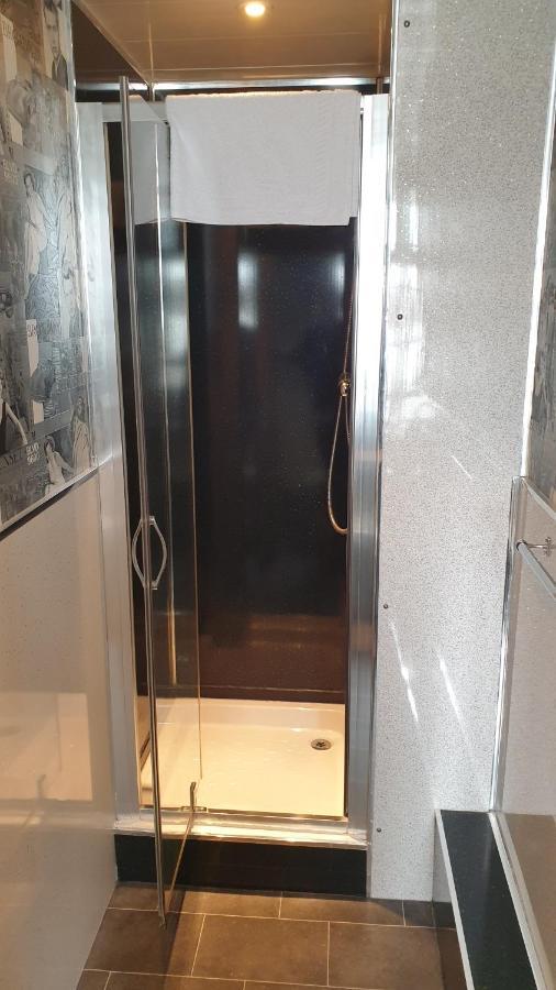 Hotel242 Blackpool Luaran gambar